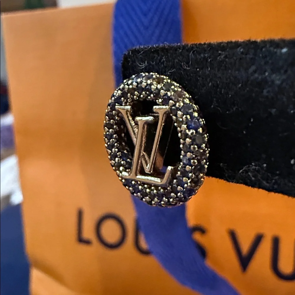LOUIS VUITTON | ✨NEW✨ Louise Tresor Earrings in Blue